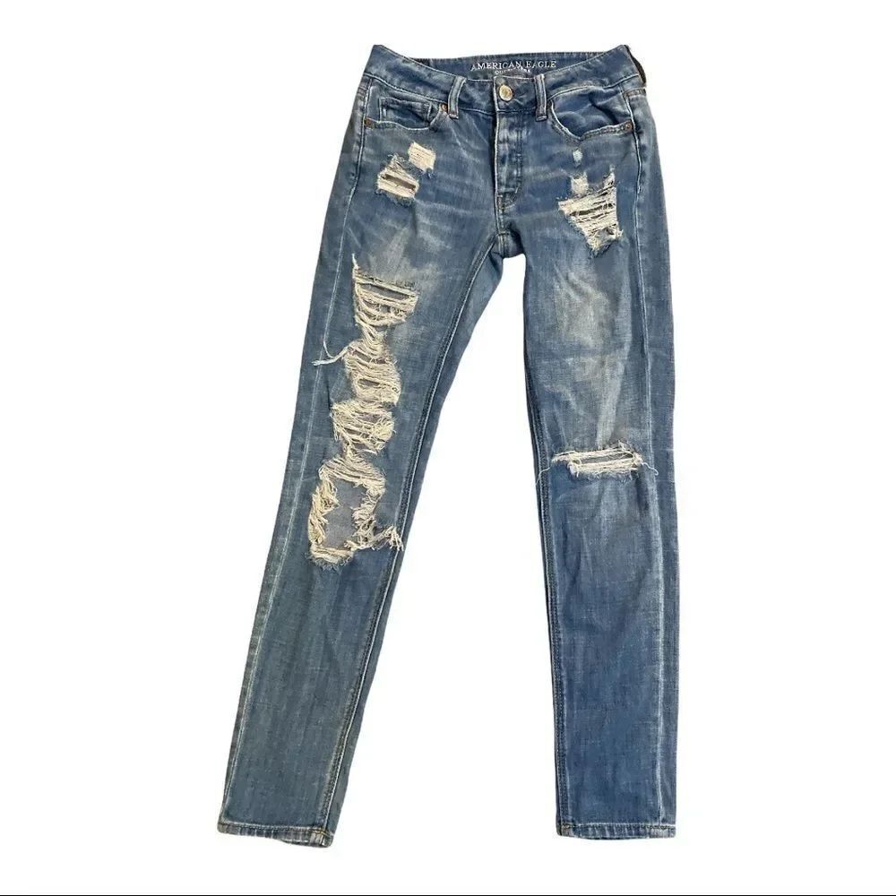 American Eagle | High Rise Tomgirl Distressed Skinny Jeans | 00